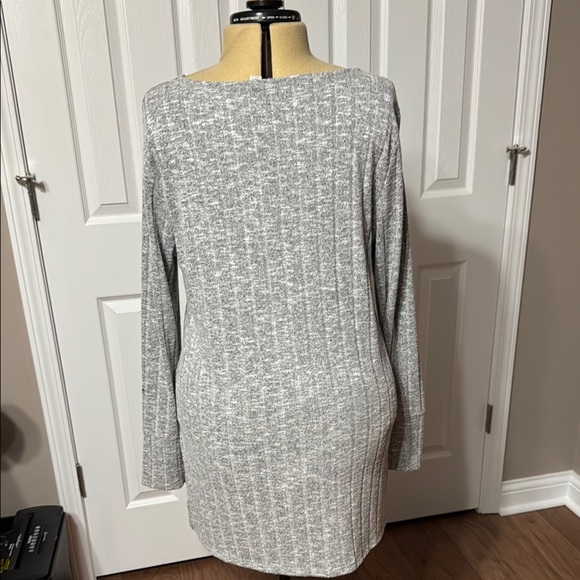 COPY - Gray Knit Long Sleeve Top - Picture 3 of 6